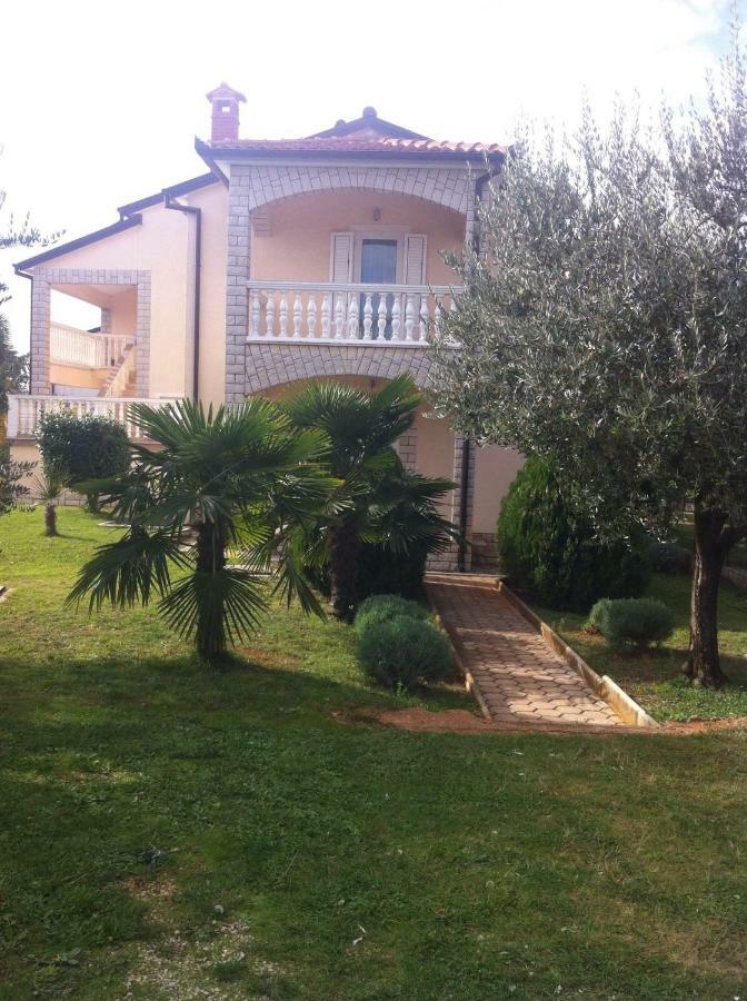 Apartments Marinela Porec Exterior photo