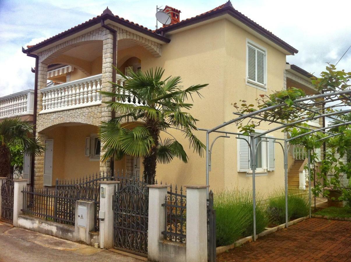 Apartments Marinela Porec Exterior photo