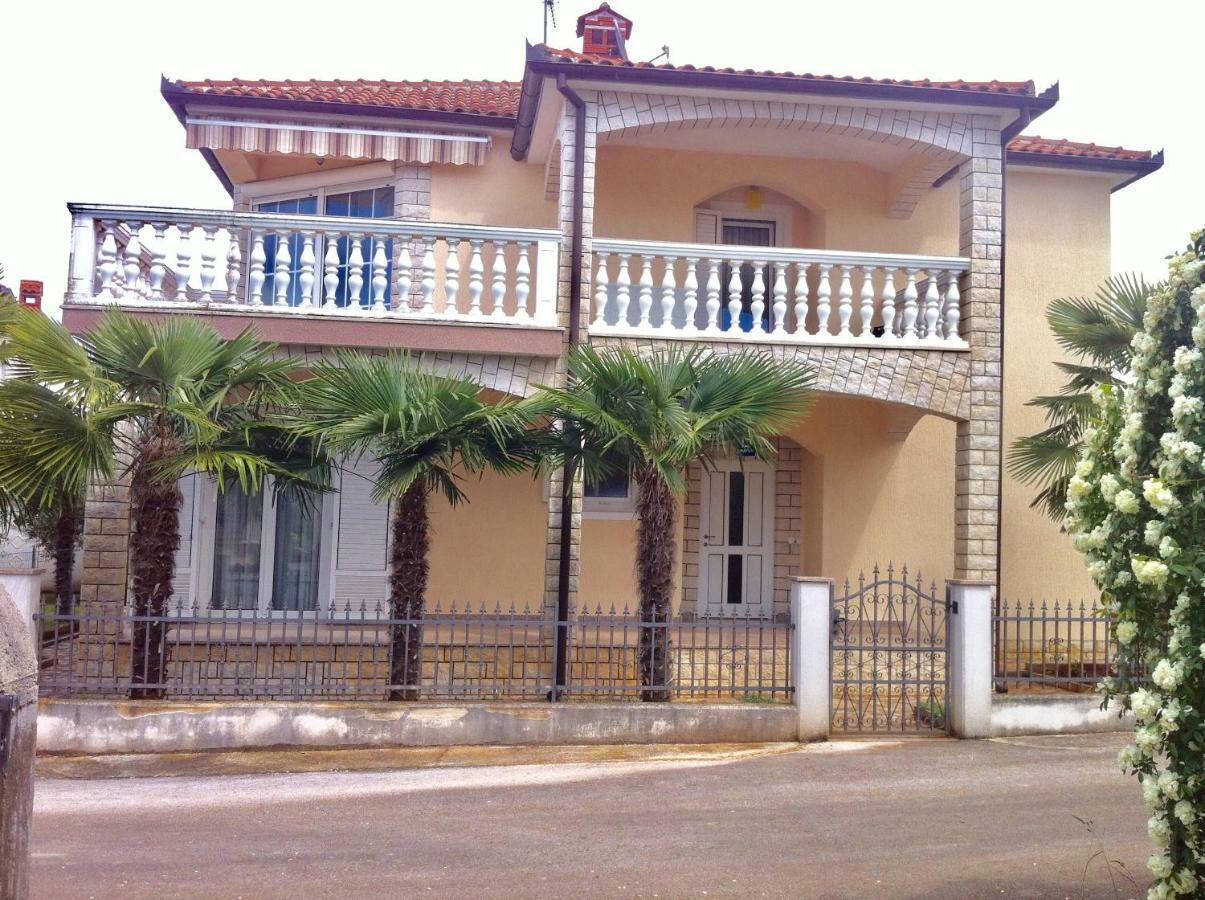 Apartments Marinela Porec Exterior photo