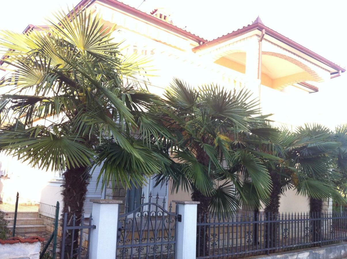 Apartments Marinela Porec Exterior photo