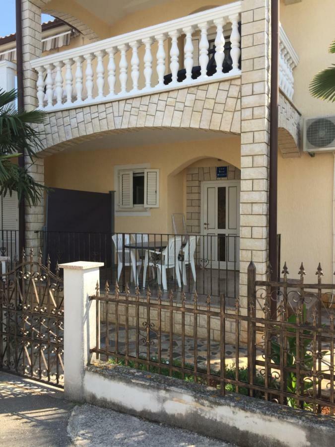 Apartments Marinela Porec Exterior photo
